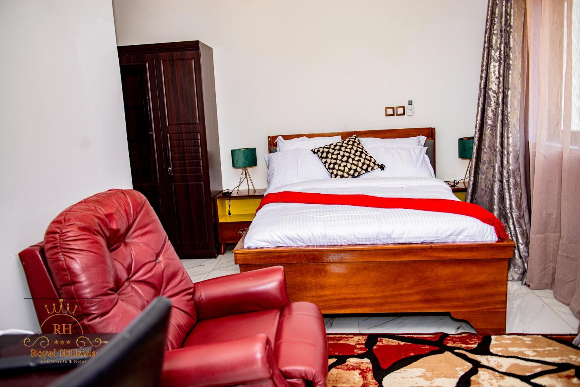 Royal Hillside Apartments And Hotels Yaounde Bagian luar foto