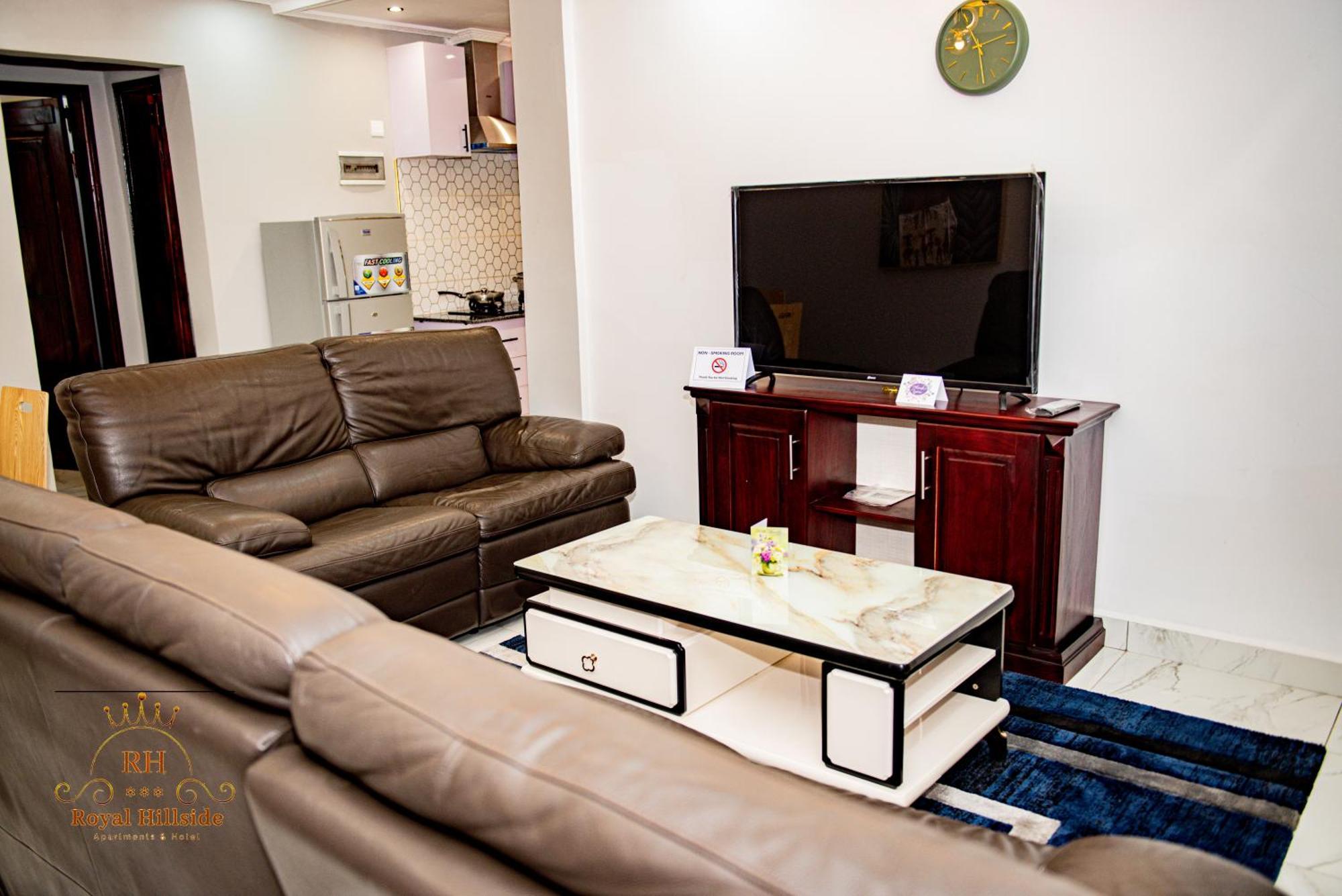 Royal Hillside Apartments And Hotels Yaounde Bagian luar foto