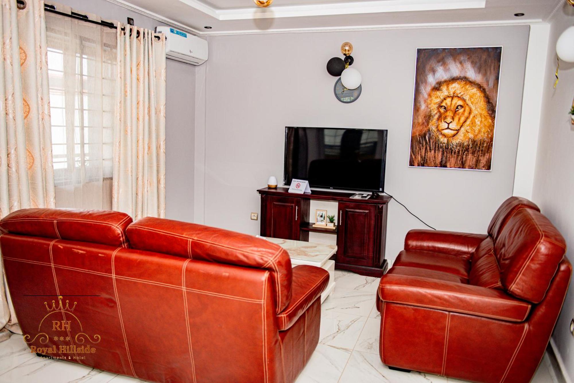 Royal Hillside Apartments And Hotels Yaounde Bagian luar foto