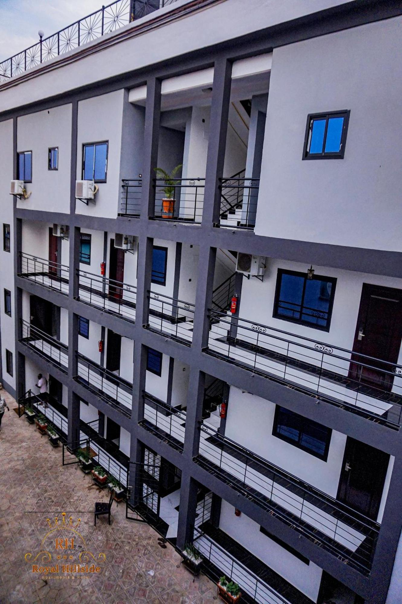 Royal Hillside Apartments And Hotels Yaounde Bagian luar foto
