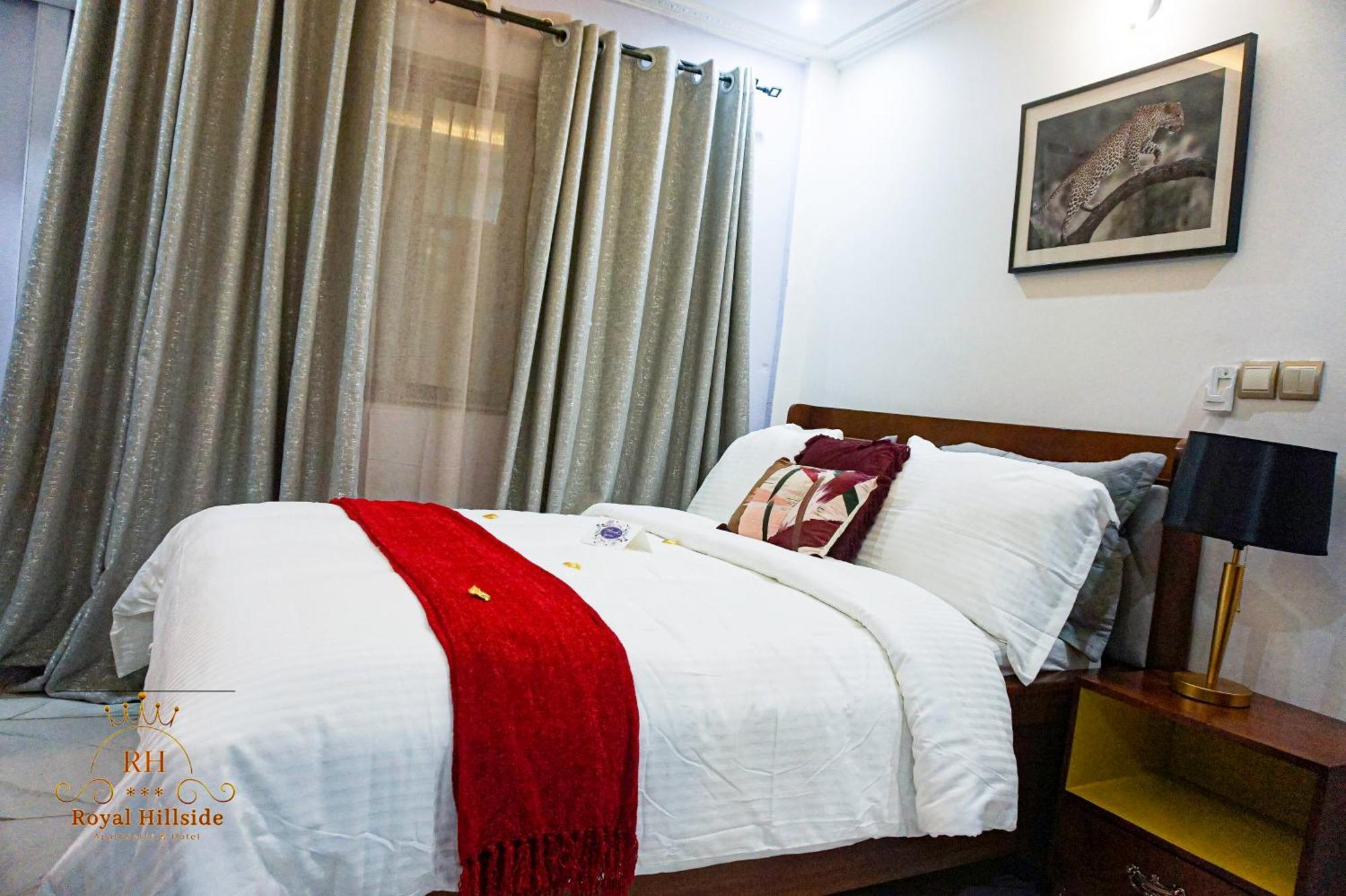 Royal Hillside Apartments And Hotels Yaounde Bagian luar foto
