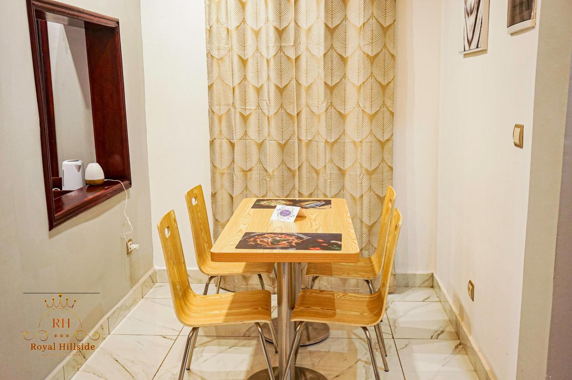 Royal Hillside Apartments And Hotels Yaounde Bagian luar foto