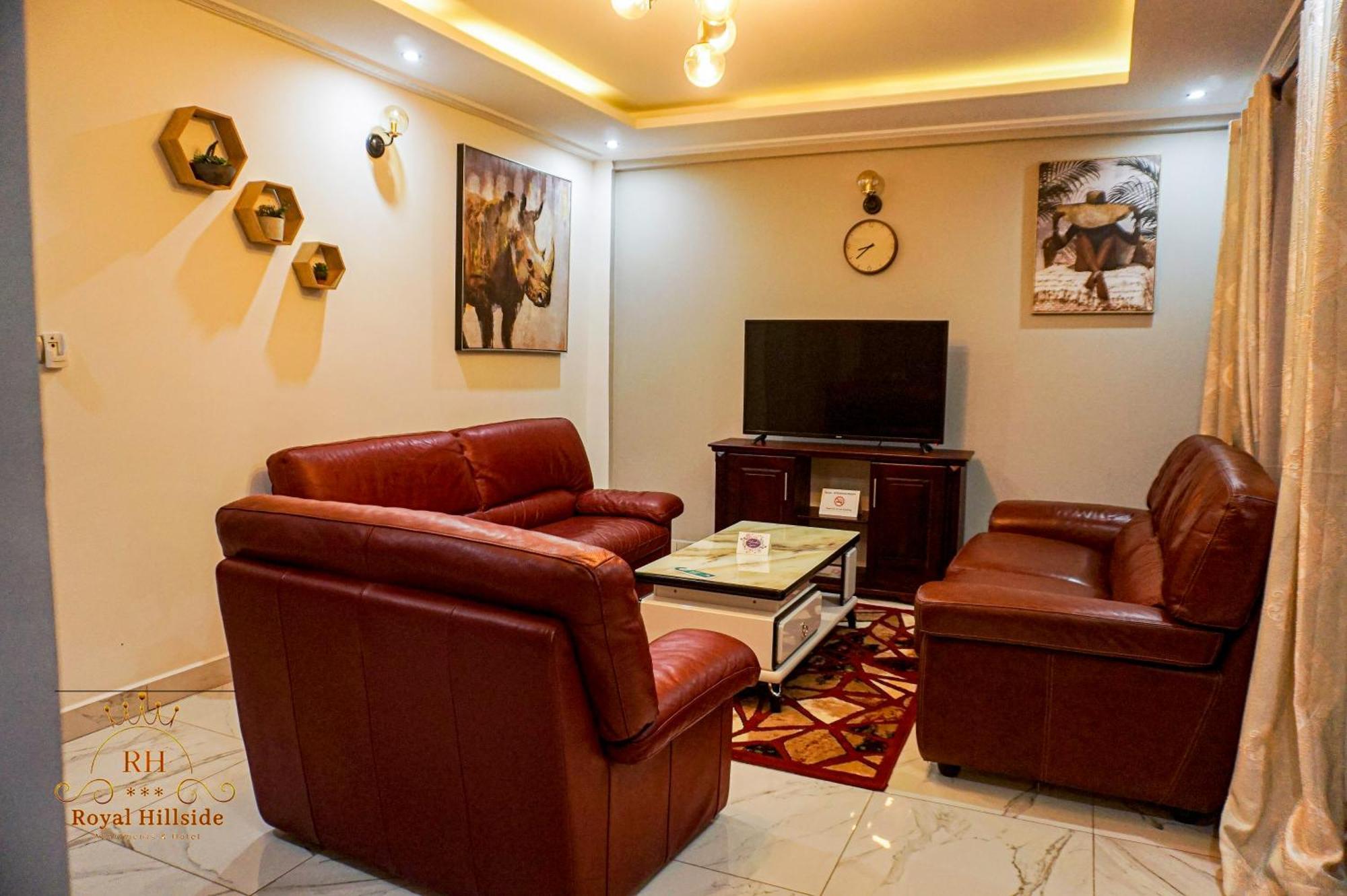 Royal Hillside Apartments And Hotels Yaounde Bagian luar foto