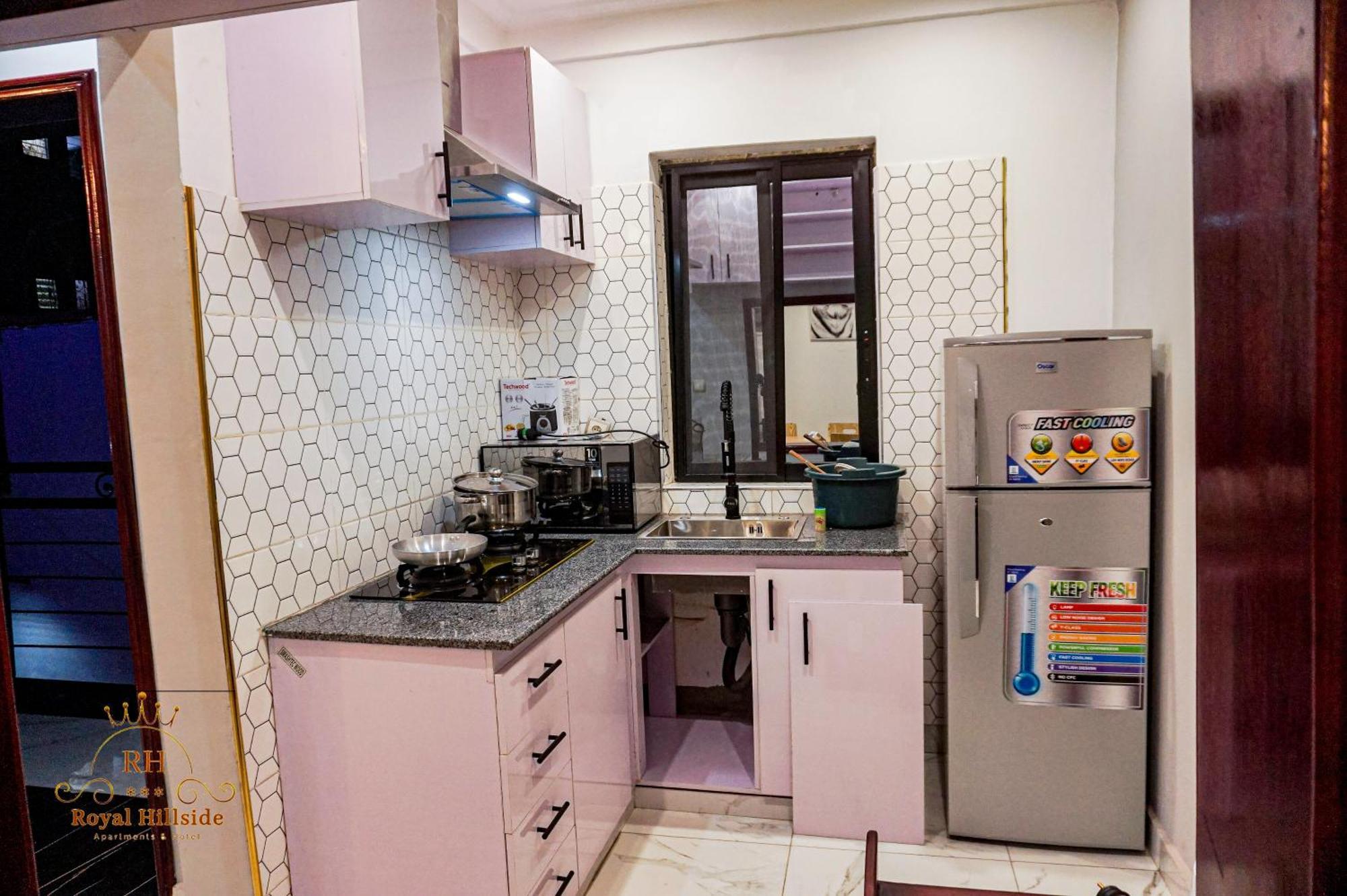 Royal Hillside Apartments And Hotels Yaounde Bagian luar foto