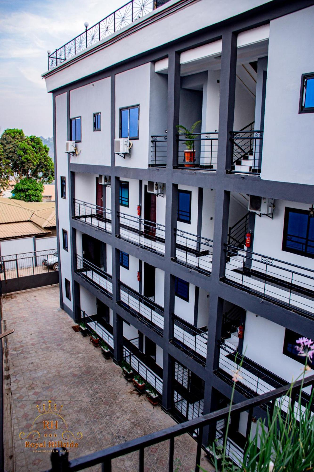 Royal Hillside Apartments And Hotels Yaounde Bagian luar foto