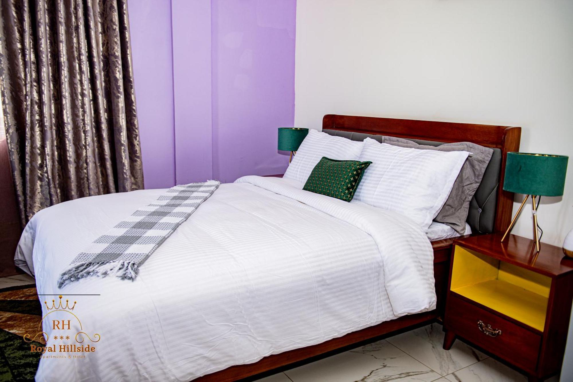 Royal Hillside Apartments And Hotels Yaounde Bagian luar foto