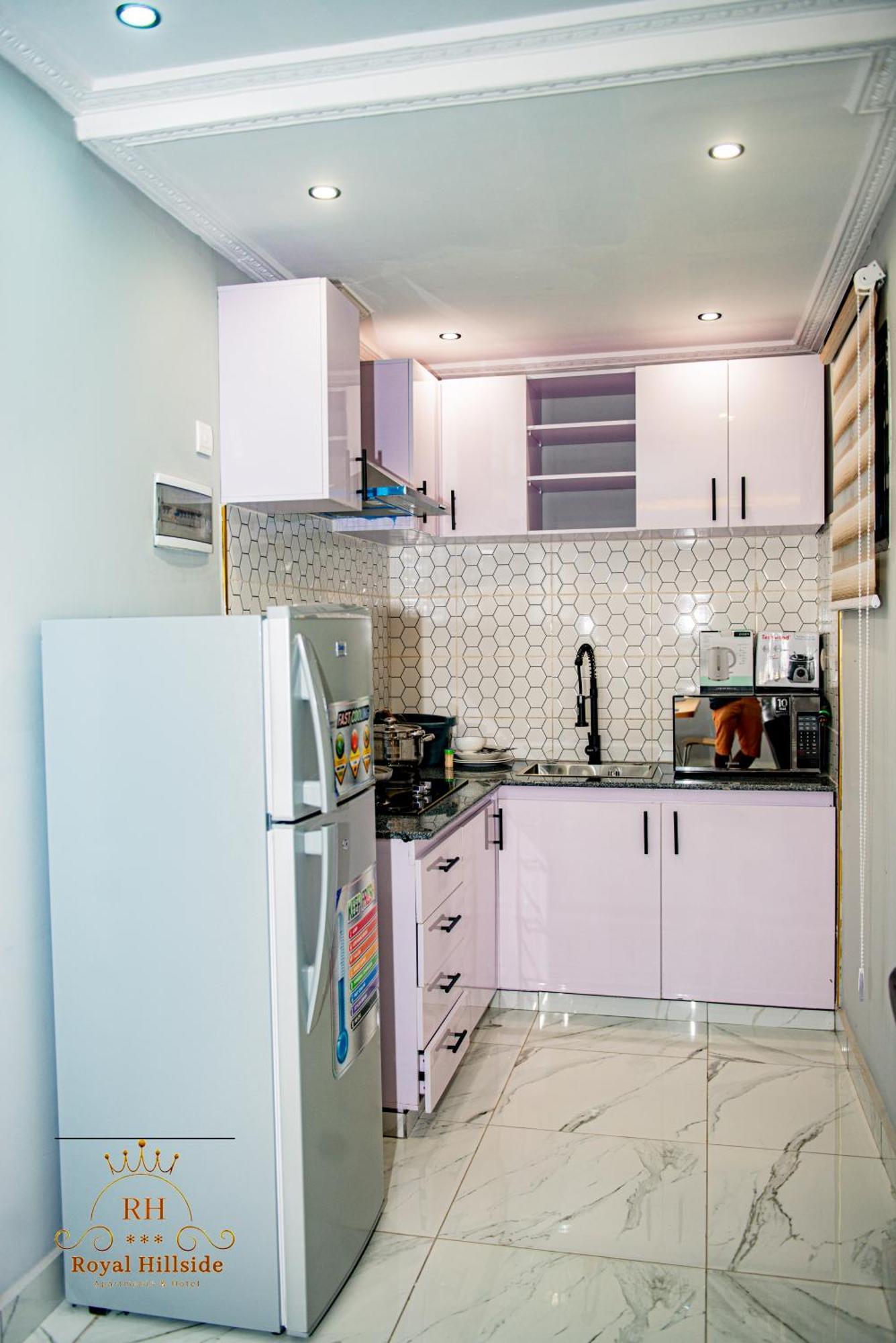 Royal Hillside Apartments And Hotels Yaounde Bagian luar foto